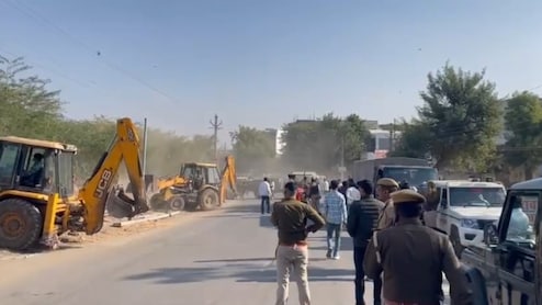Rajasthan: अरबों की बेशकीमती जमीन पर कब्जा के लिए रातों रात खड़ी कर दी दीवार, सुबह चल गया बुलडोजर