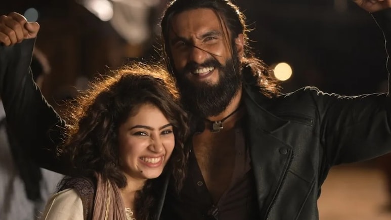 Dhurandhar Box Office Collection Day 4: दिन चार और कमाई धुंआधार, रणवीर सिंह की फिल्म 5 दिन में 150 करोड़ पार!