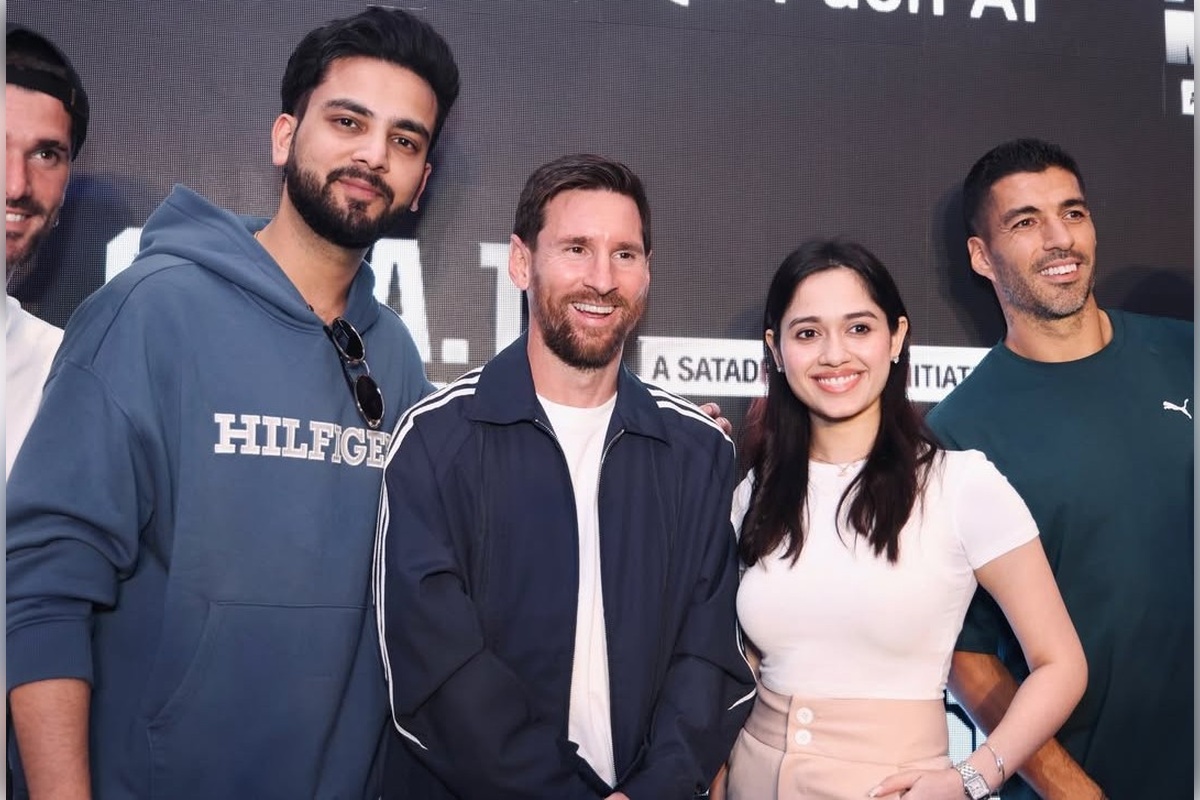Elvish Yadav, Jannat Zubair Seen With Lionel Messi in Viral Photo, Internet Debates Authenticity