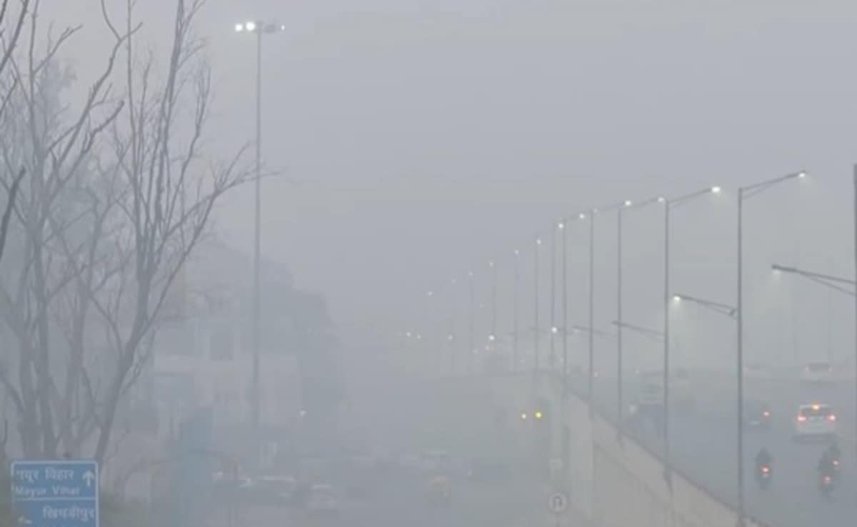 Fog alert in delhi Fog alert in delhi