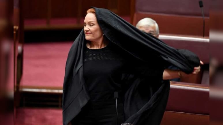 बुर्का विरोध के बाद इस सांसद को 7 दिन में मिली इतनी लोकप्रियता, जितनी 25 साल में नहीं मिली थी