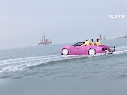 Maharashtra&#039;s &#039;Car In Sea&#039;: A Rolls Royce Boat Turning Heads At Juhu Beach