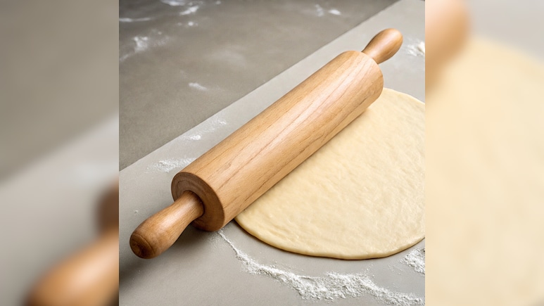 रसोई का सबसे बड़ा खतरा बेलन पर जमा अदृश्य फफूंदी! क्या हर दिन रोटी के साथ पेट में जा रही बीमारियां?