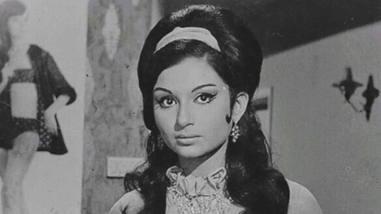 68 साल से एक्टिंग की दुनिया में हैं शर्मिला टैगोर, राजेश खन्ना-शशि कपूर के साथ दी हिट फिल्म, जानते हैं नेटवर्थ