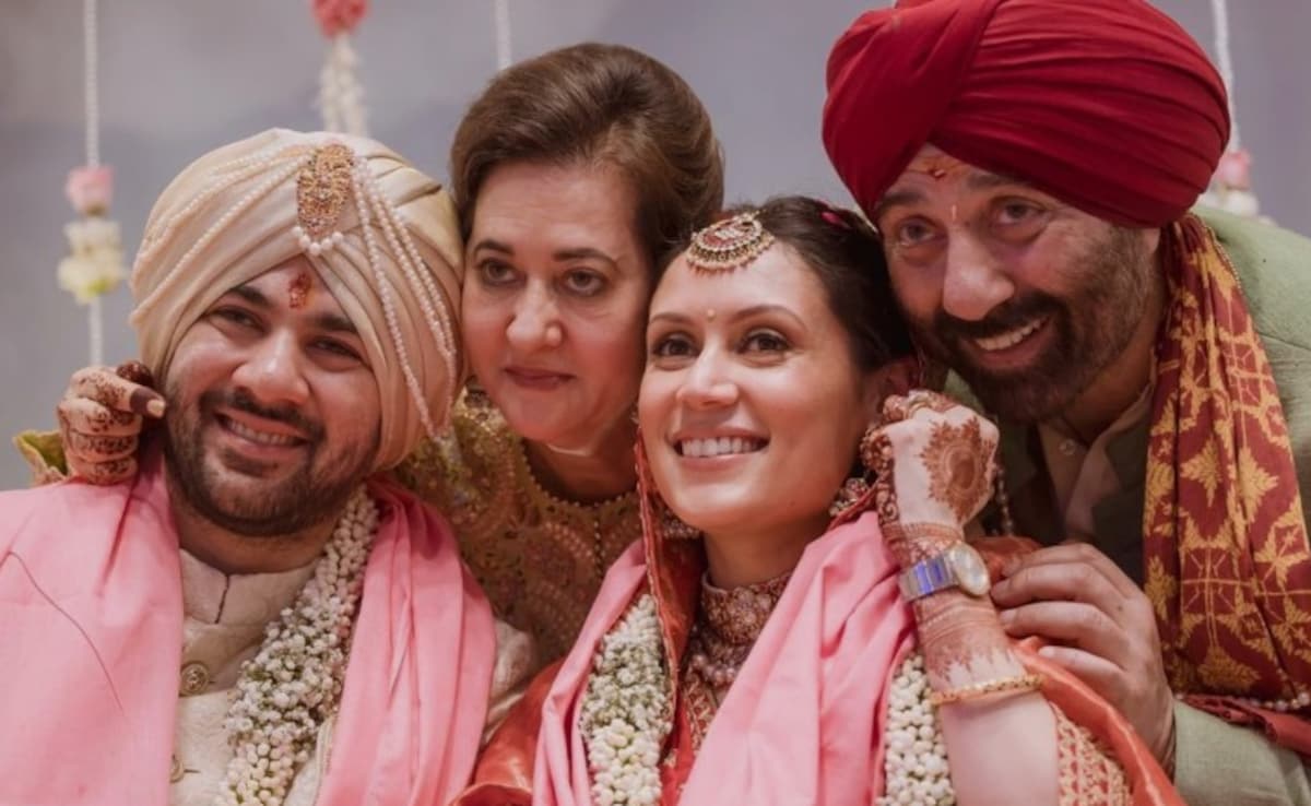 सनी देओल की पत्नी, दिखती हैं सिंपल लेकिन इंग्लैंड के शाही परिवार से है कनेक्शन, बोलती हैं फर्राटेदार इंग्लिश