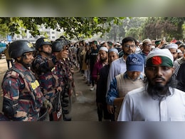 भारतीयों को नौकरी मत दो... बांग्लादेश में भड़की आग में घी झोंक रहा कट्टरपंथी इंकलाब मंच, रखी दी ये 4 मांगें