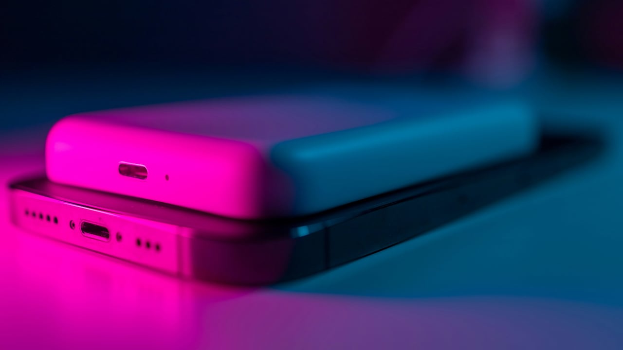 Best 20000 mAh Power Banks Under ₹1,500 With Fast Charging Best 20000 mAh Power Banks Under ₹1,500 With Fast Charging