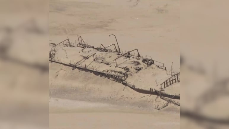 रेगिस्तान के बीच मिला सोने से भरा 500 साल पुराना जहाज! आखिर समुद्र से यहां कैसे पहुंचा?