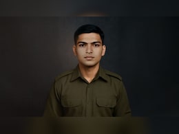 Vijay Diwas 2025: इस परमवीर की बहादुरी के आगे कांपने लगे थे पाकिस्तानी टैंक, अरुण खेत्रपाल ने ऐसे लिया था लोहा