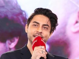 Aryan Khan Dedicates NDTV Indian Of The Year Award To Mom Gauri Khan, "<i>Aaj Ghar Jaa Kar Mujhe Kam Daant Padegi</i>"