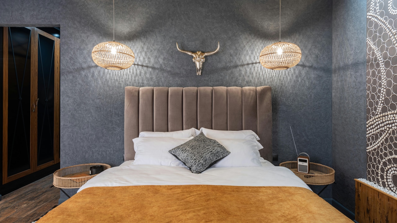 Top 7 Cushion Covers That Instantly Refresh A Living Room