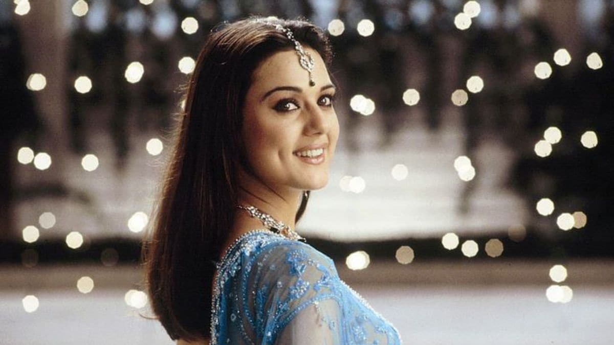 Iconic movie looks can be recreated easily.