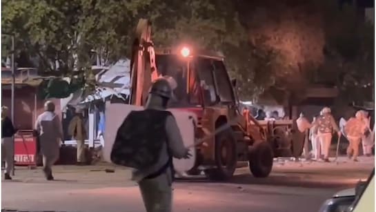 राजस्थान: मस्जिद में रेलिंग के विवाद में हुआ पुलिस पर पथराव