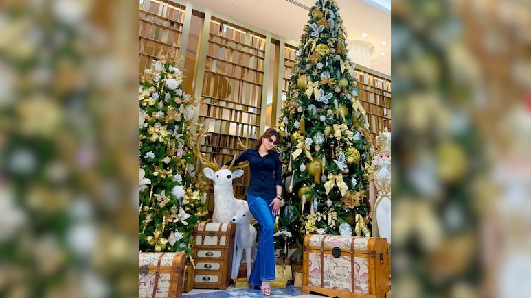 उर्वशी रौतेला की प्री-क्रिसमस तस्वीरें बिखेर रही हैं त्योहारों की खुशी और गर्मजोशी