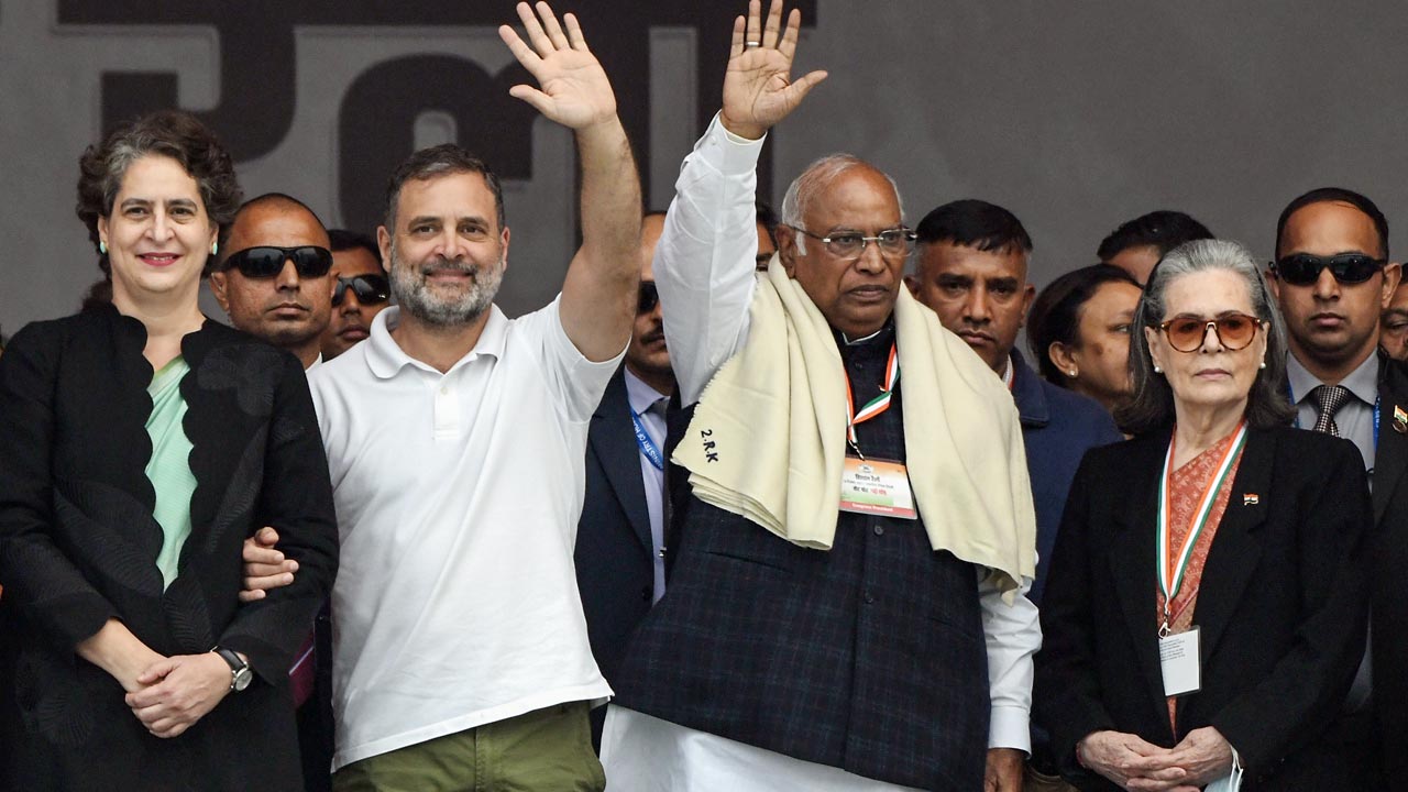 Congress Stages Mega Rally Against 'Vote Chori'; Rahul Gandhi Pledges To Oust Modi Govt