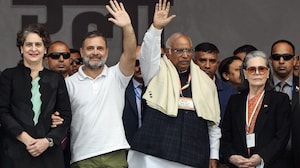Congress Stages Mega Rally Against 'Vote Chori'; Rahul Gandhi Pledges To Oust Modi Govt