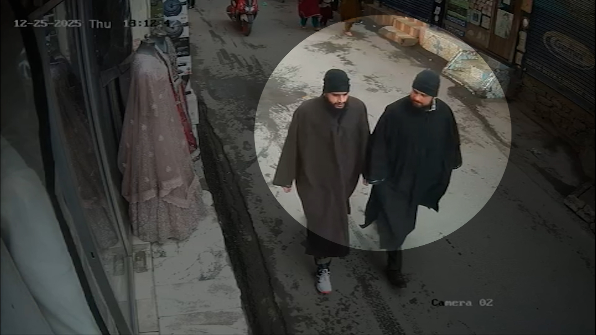 Lashkar Terrorists Spotted on Anantnag Streets | NDTV Accesses Exclusive CCTV Footage