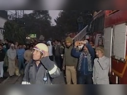 मुजफ्फरनगर: फ्लैट में लगी भीषण आग, एक ही परिवार के तीन लोगों की मौत