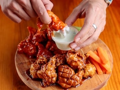 Buffalo City Sets World Record For Largest Chicken Wing Eating Competition