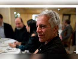 AI, Manipulated Images Falsely Link Some US Politicians With Epstein