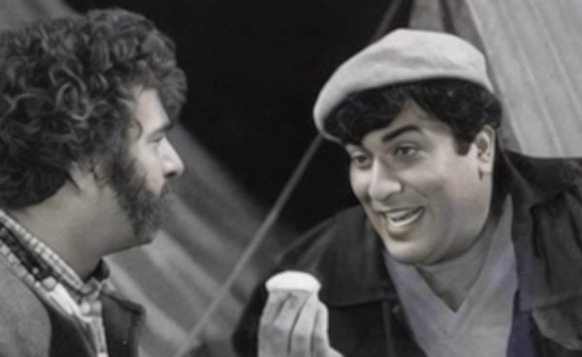 कपूर खानदान का वो गुमनाम एक्टर, 'कारवां' और 'यादों की बारात' जैसी फिल्मों में किया काम, नहीं जानता कोई नाम