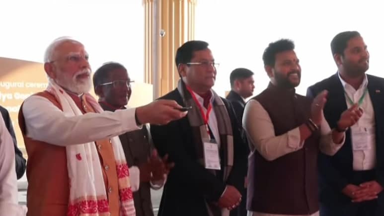 PM मोदी ने किया गुवाहाटी एयरपोर्ट के नए टर्मिनल भवन का उद्घाटन, जानें अंदर है कितना भव्य