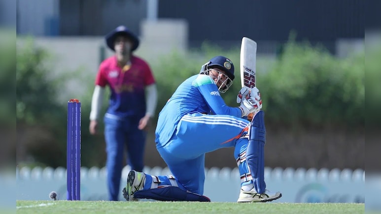 वैभव सूर्यवंशी का मोहम्मद नूरहनिफ ने पकड़ा करिशमाई कैच, दुनिया रह गई हक्की बक्की