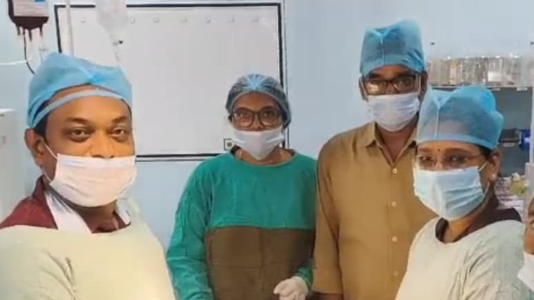 Tumer Treatment: बुरहानपुर जिला अस्पताल ने किया कमाल, महिला का ऑपरेशन कर निकाला 8 किलो का ट्यूमर