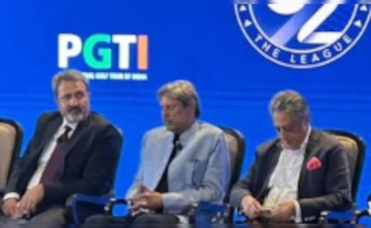 पहले हम बाउंड्री के बाहर से गेंद फेकने के लिए ही होते थे: कपिल देव  