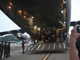 श्रीलंका के संकट में साथ खड़ा भारत, अब तक पहुंचाई  53 टन राहत सामग्री