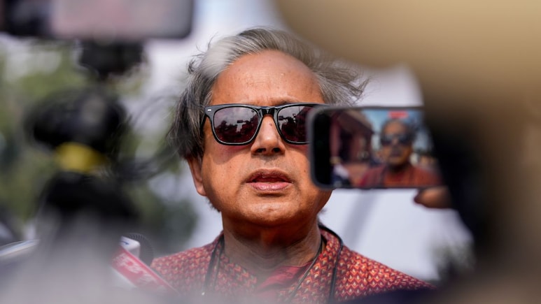 Vladimir Putin India Visit: पुतिन यांच्यासाठीच्या डिनरला हजेरी, शशी थरूर यांच्यावर काँग्रेस नेते भडकले