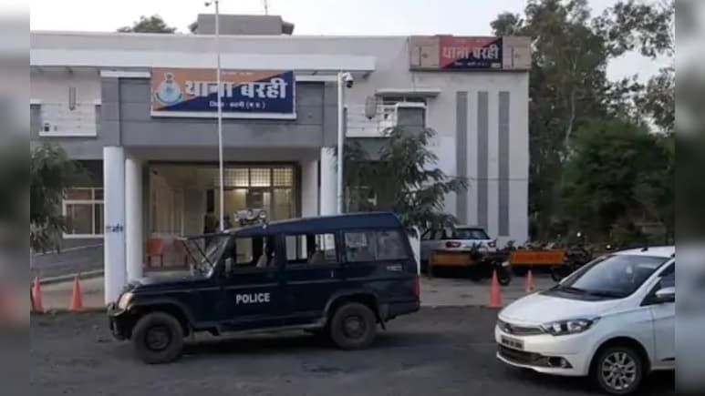 MP News: पारिवारिक विवाद में बेटे ने कुल्हाड़ी मारकर की पिता की हत्या