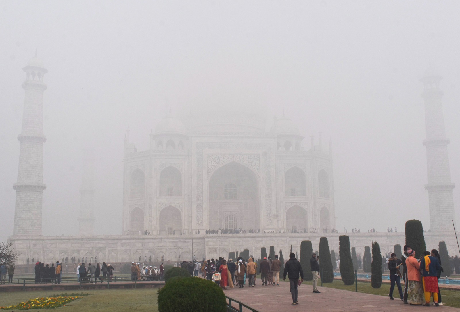दिल्ली NCR से क्यों गायब हुआ कोहरा! बारिश और बर्फबारी से पलटेगा मौसम, जानें एक हफ्ते कैसा रहेगा मौसम का हाल