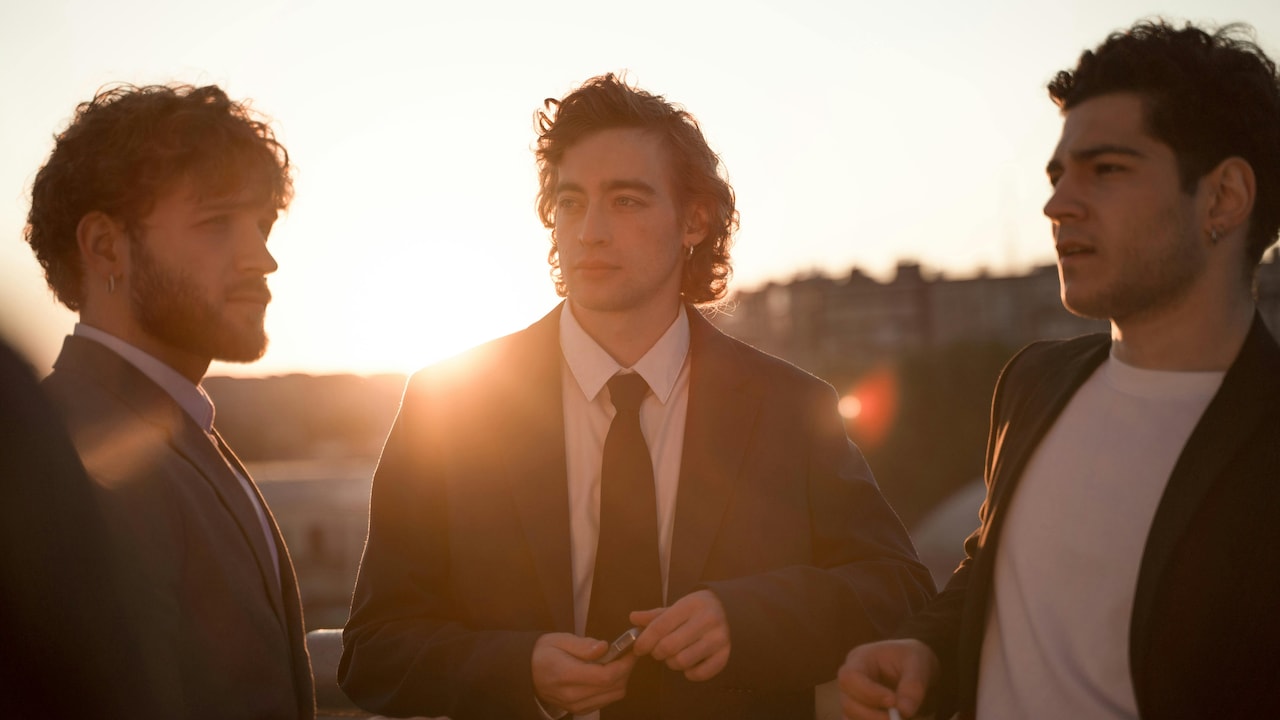 10 Blazer And Suit Styling Tricks For Work And Events