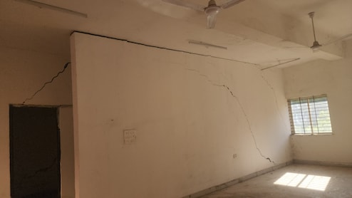 करोड़ों में बना विदिशा का संदीपनी हॉस्टल धीरे-धीरे होता जा रहा खंडहर, विधानसभा में भी  गूंजा मुद्दा