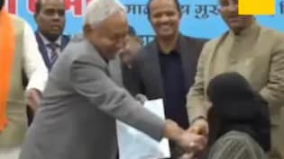 'महिला डॉक्टर के नकाब पर हाथ डालना बर्दाश्त नहीं, 10 हजार देकर आत्मसम्मान...', AIMIM ने की नीतीश से माफी की मांग