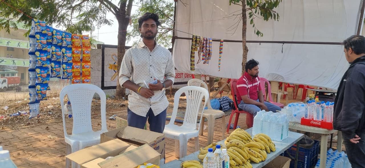 Ind vs SA 2nd ODI Match: मैच के दौरान स्टेडियम के आसपास और अंदर चाय-नाश्ता बेचने वालों को भी अच्छे कारोबार की उम्मीद है.