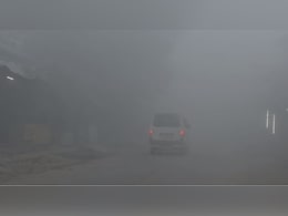 राजस्&zwj;थान में घना कोहरा, व&zwj;िज&zwj;िब&zwj;िल&zwj;िटी जीरो; रेंगते रहे वाहन
