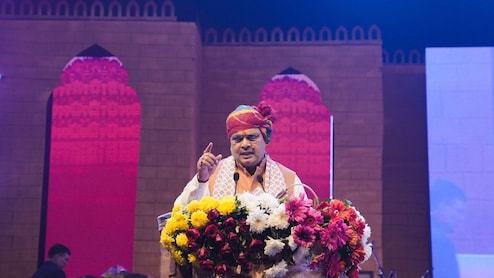 Rajasthan: मारवाड़ महोत्सव: CM भजनलाल ने प्रवासियों को दिया जड़ों से जुड़ने का मंत्र, कहा- अपनी माटी को कभी न भूलें