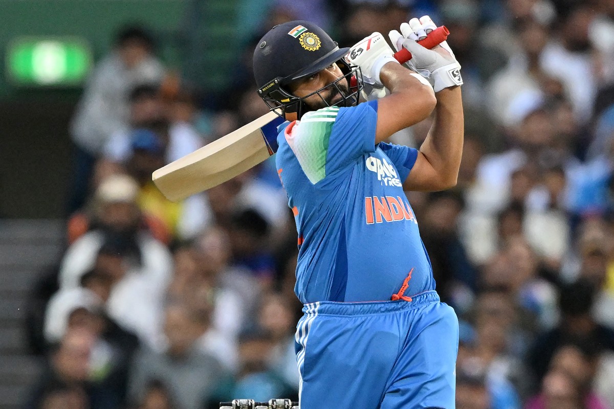 1st ODI Live: Rohit Makes Intent Clear In 1st Over, Commentators In Awe