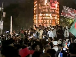 बांग्लादेश में हिंसा के बीच क्यों टिके हैं भारतीय MBBS छात्र? सस्ती पढ़ाई का लालच बन रहा जान का खतरा