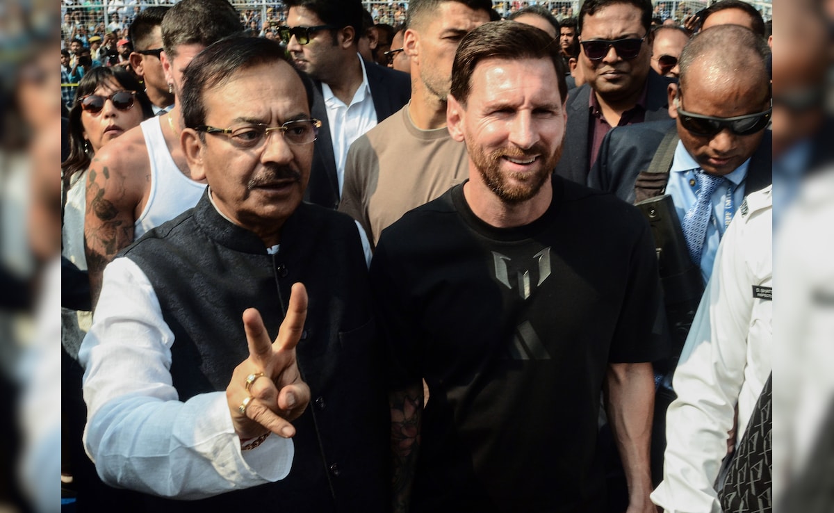 BJP Spell-Checks Bengal Minister's Resignation Letter After Messi Fiasco