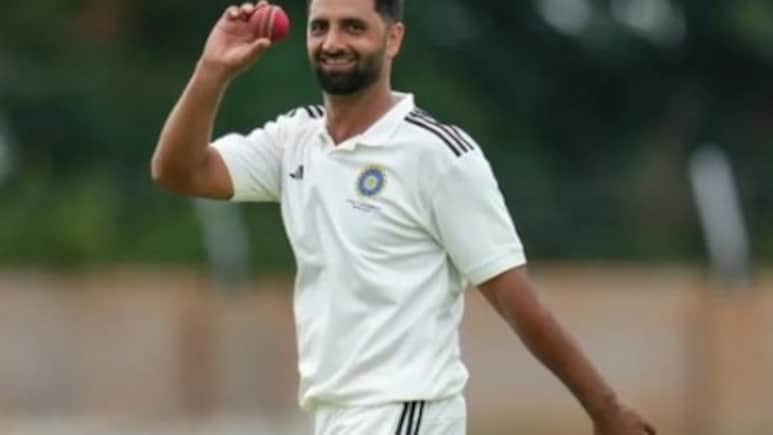 IPL Auction 2026: देर आए, दुरुस्त आए!  हैट्रिक बनी आकिब का टर्निंग प्वाइंट, इस USP ने खींचा ध्यान