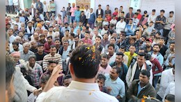 रायथल में पुजारी के साथ पुलिस कस्टडी में कथित प्रताड़ना का मामला, नरेश मीणा ने थाने को सस्पेंड करने की मांग की&nbsp;