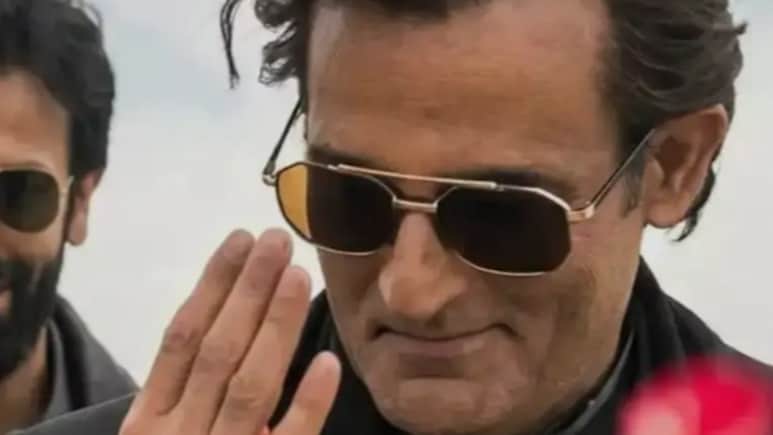 50 की उम्र में नेशनल क्रश बने अक्षय खन्ना, टॉप एक्टर की पत्नी बोली- अब रणवीर सिंह मेरा फेवरिट है लेकिन