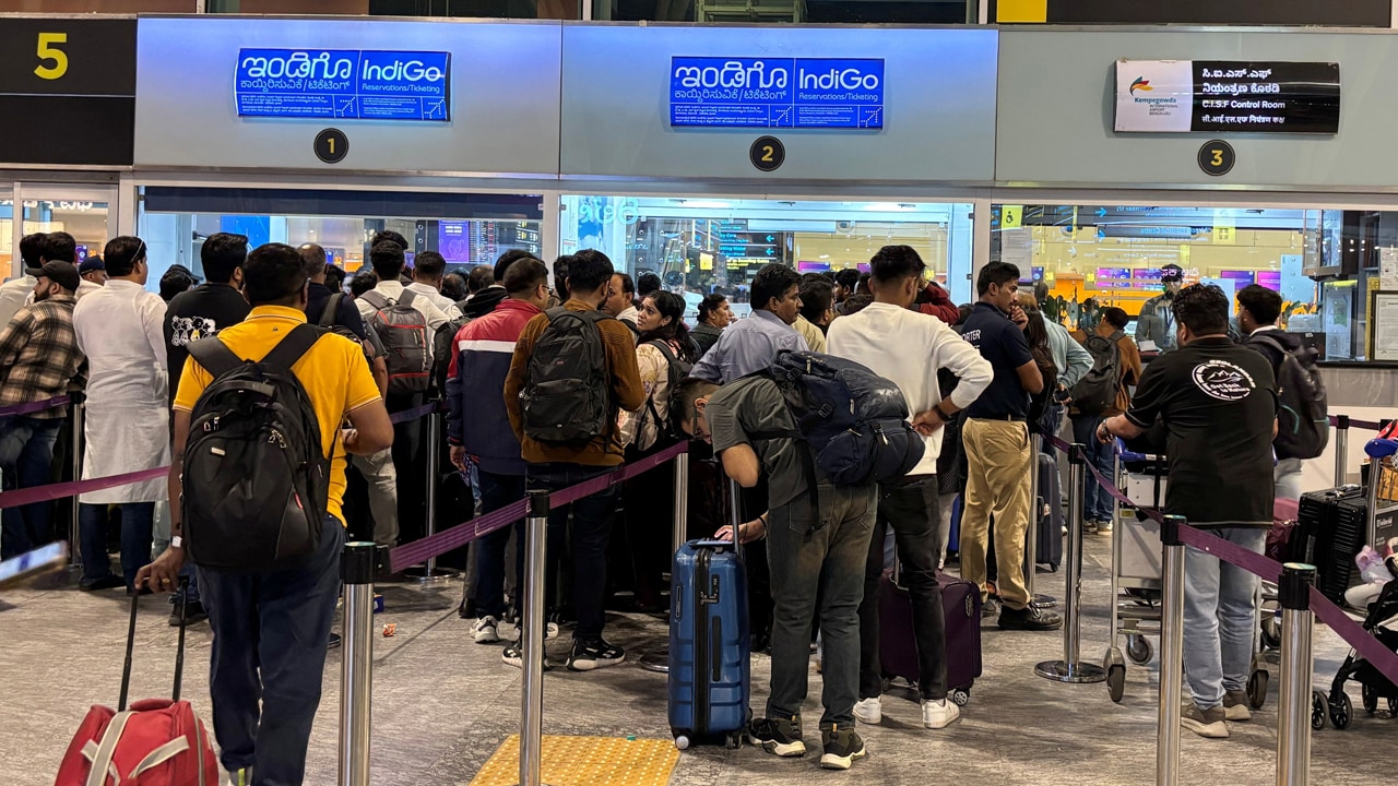 No Luggage, Food, Stay: IndiGo Fliers' Nightmare After 500 Flights Cancelled