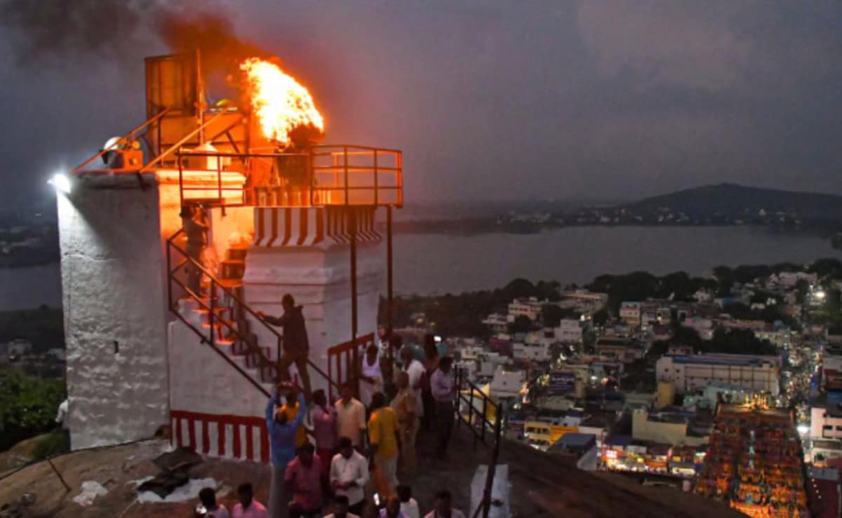 Madras High Court Pushes For Symbolic Puja Atop Pillar Amid Deepam Row