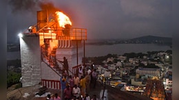 Tamil Nadu Deepam Row: Court Suggests 5-Person Team Light Lamp On Hill