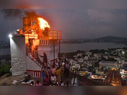 क्यों एक दीप जलाने को लेकर भड़का विवाद,  मंदिर और दरगाह के बीच का मामला कैसे जज के खिलाफ महाभियोग तक पहुंचा