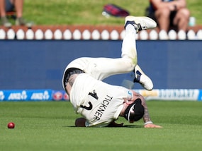 New Zealand Pacer Suffers Nasty Shoulder Injury, Taken To Hospital During 2nd Test vs WI